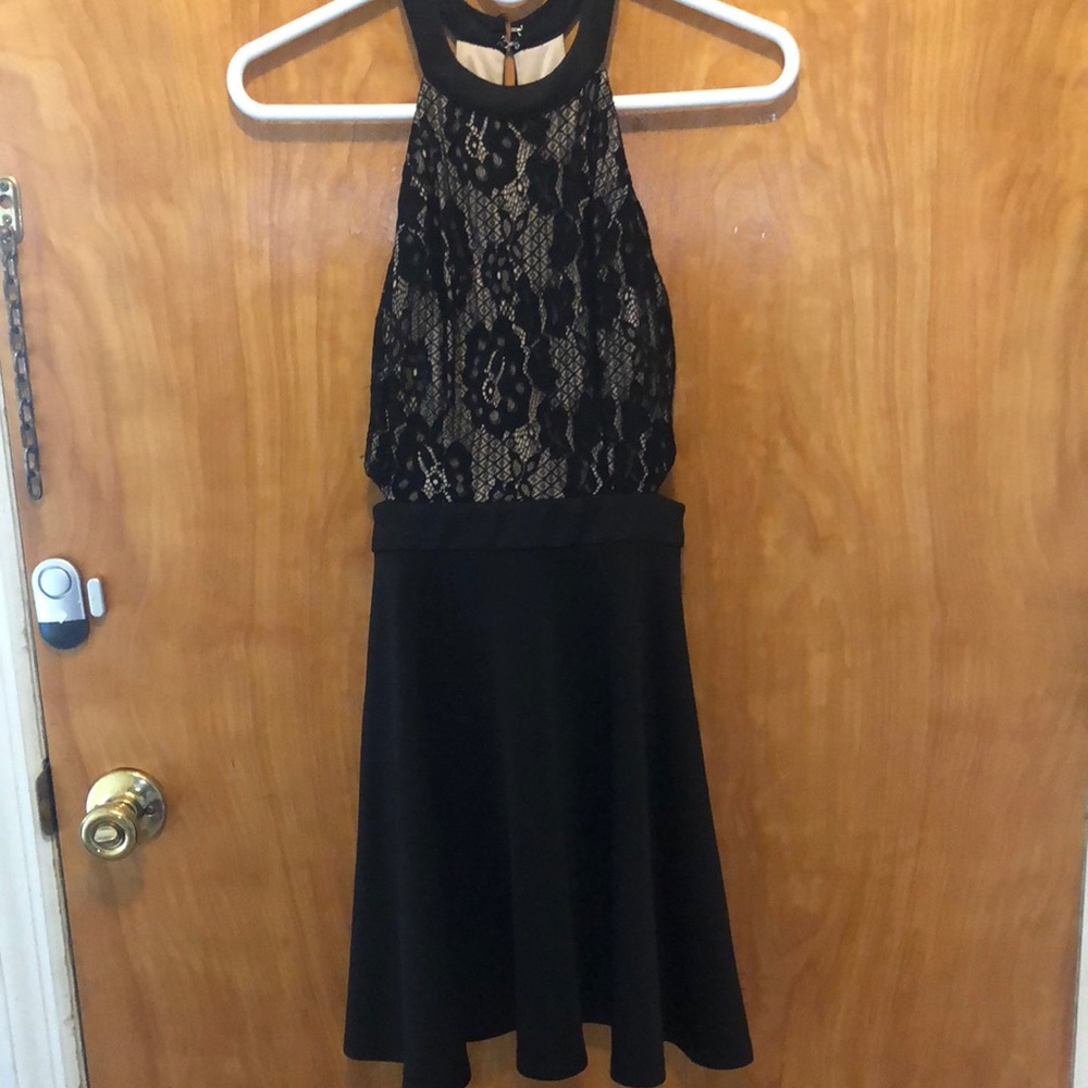 Black elegant dress with lace